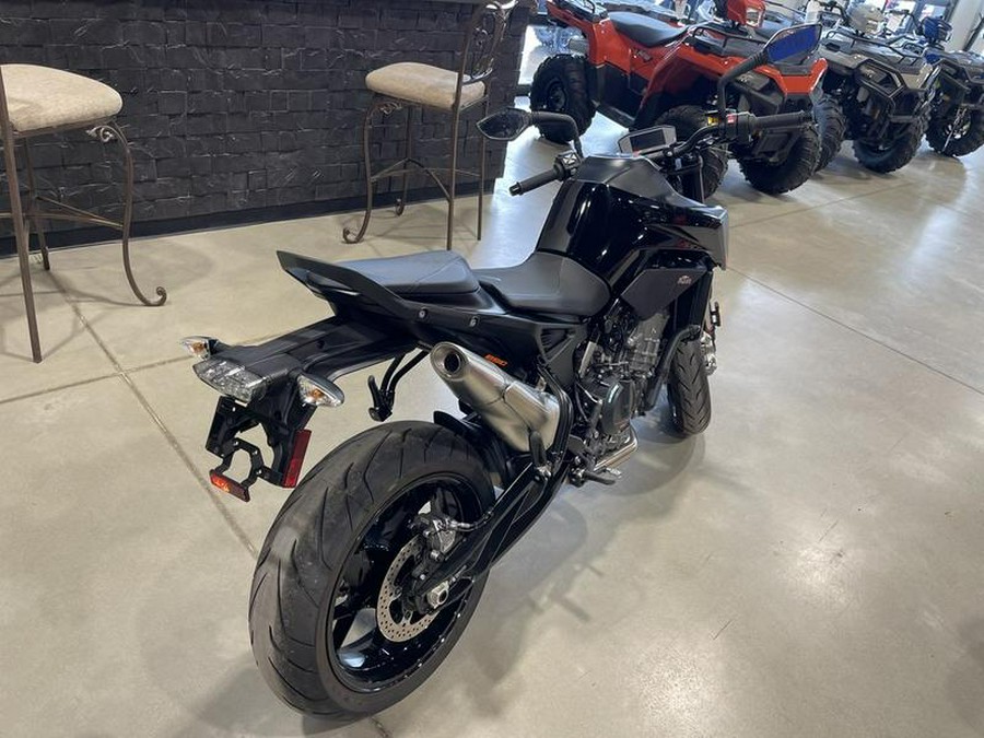 2022 KTM 890 Duke