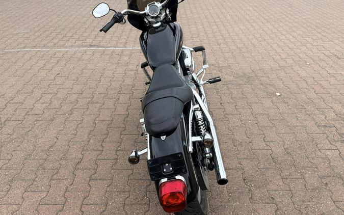 XL 883C 2006 Sportster® 883 Custom