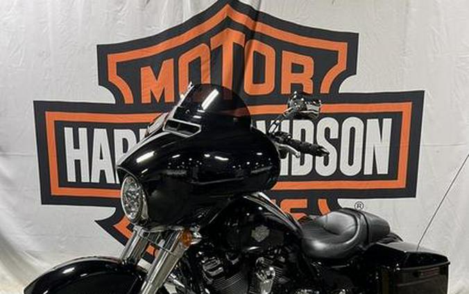 2021 Harley-Davidson Street Glide Special Review: Performance and Style