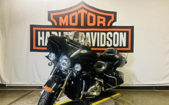 2015 Harley-Davidson® FLHTCUL - Electra Glide® Ultra Classic® Low