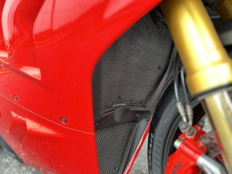 2022 Ducati Panigale V4 S Ducati Red