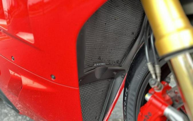 2022 Ducati Panigale V4 S Ducati Red