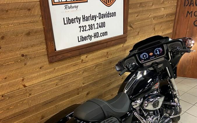 2024 Harley-Davidson® Street Glide® Vivid Black FLHX