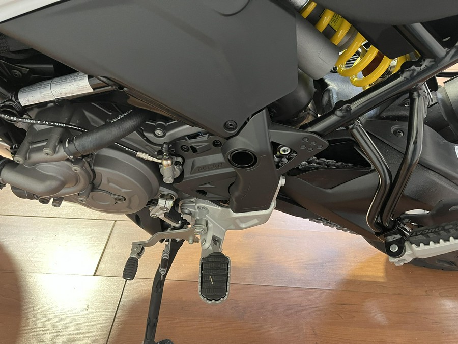 2025 Ducati DESERT X