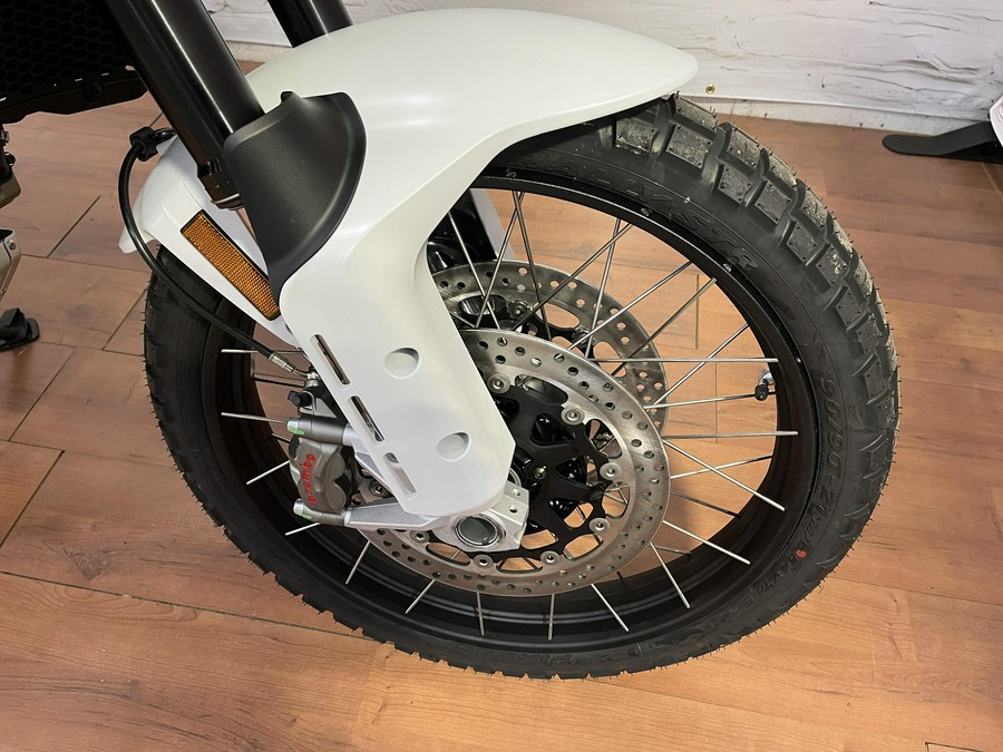 2025 Ducati DESERT X