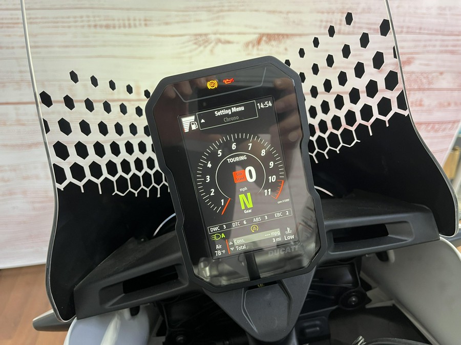 2025 Ducati DESERT X