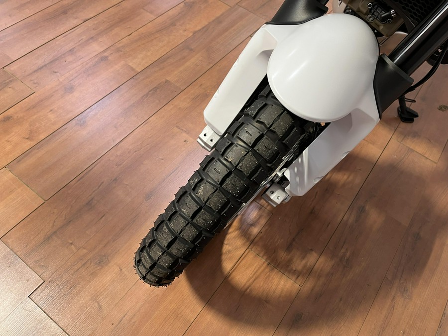 2025 Ducati DESERT X