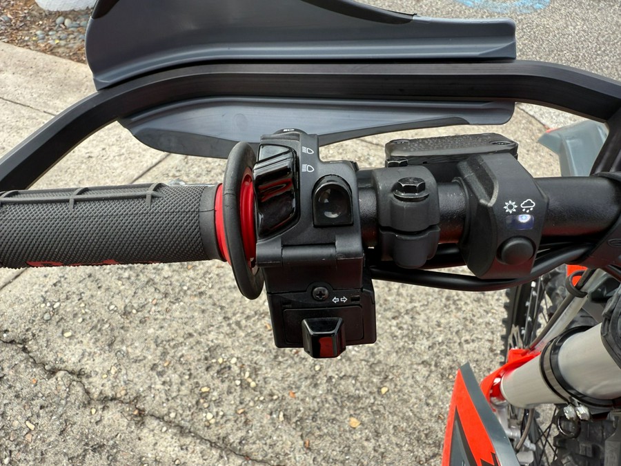 2026 Beta 300 Xtrainer