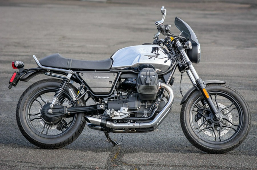 2018 Moto Guzzi V7 III Carbon Shine