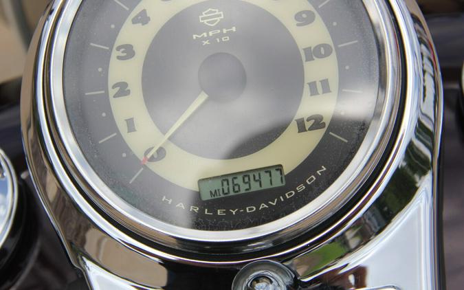 2005 Harley-Davidson Softail Deluxe Black Cherry Pearl