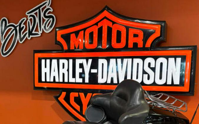 2017 Harley-Davidson® FLHTK - Ultra Limited