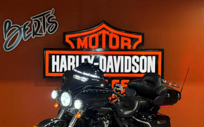 2017 Harley-Davidson® FLHTK - Ultra Limited