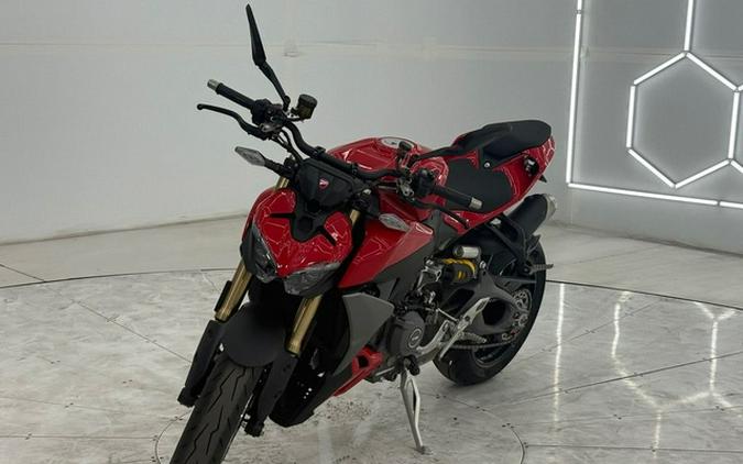 2026 Ducati Streetfighter V2