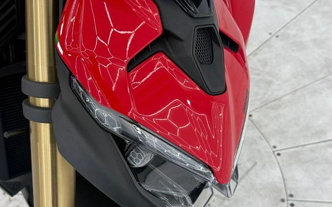 2026 Ducati Streetfighter V2