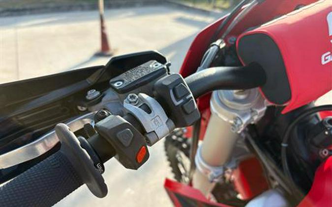 2025 GASGAS EC 300 GP