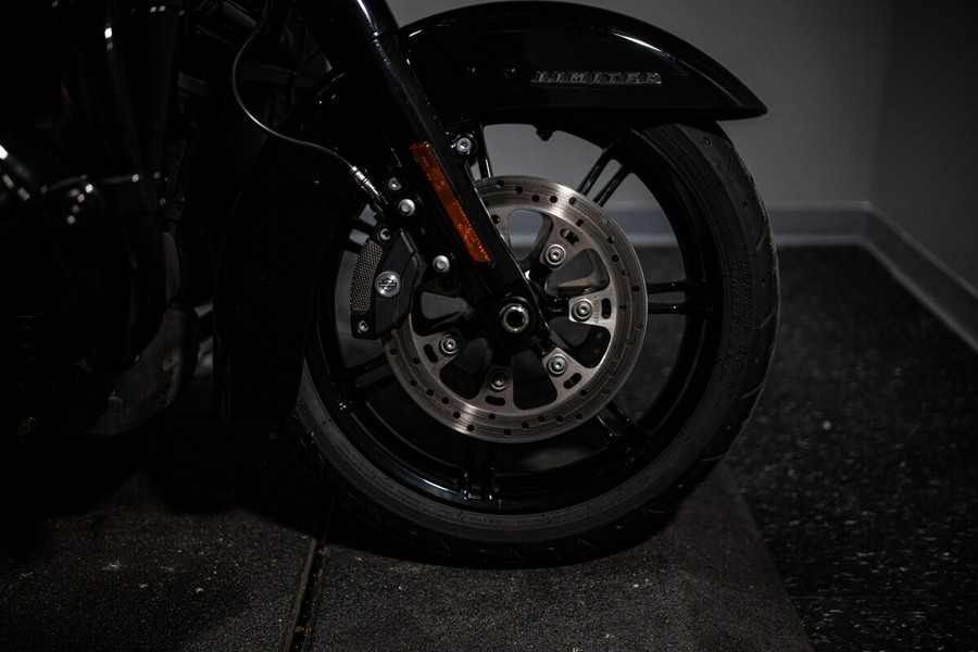 2021 Road Glide® Limited (FLTRK)