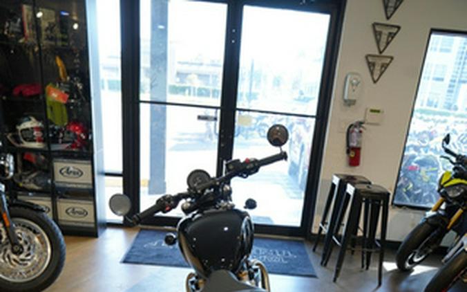 2026 Triumph Bonneville Bobber