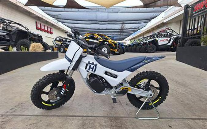 2024 Husqvarna EE 2