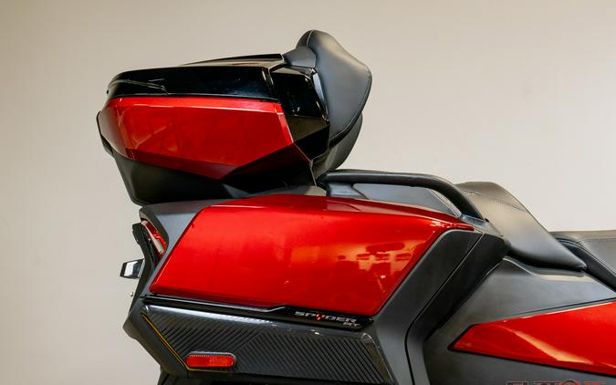 2025 SPYDER RT LIMITED DARK - Can-Am
