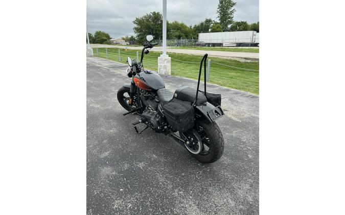 2022 SOFTAIL STREET BOB 114 - Harley-Davidson®