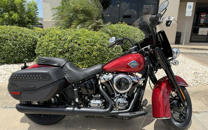 2026 Harley-Davidson Heritage Classic Brilliant Red Black Laced Wheels
