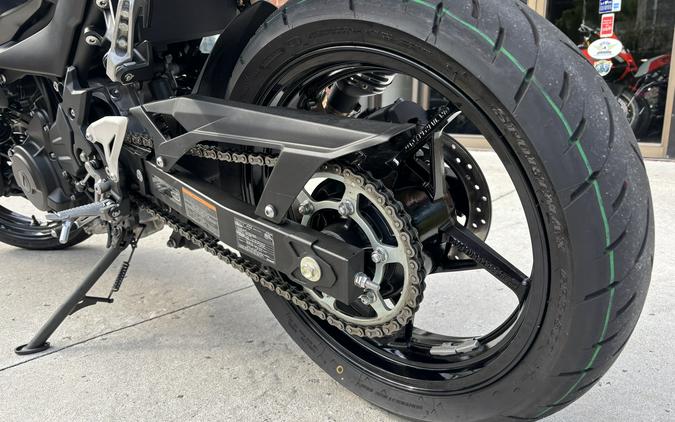 2025 Kawasaki Z500 ABS Metallic Spark Black/Metallic Matte Graphenesteel Gray - 3848U