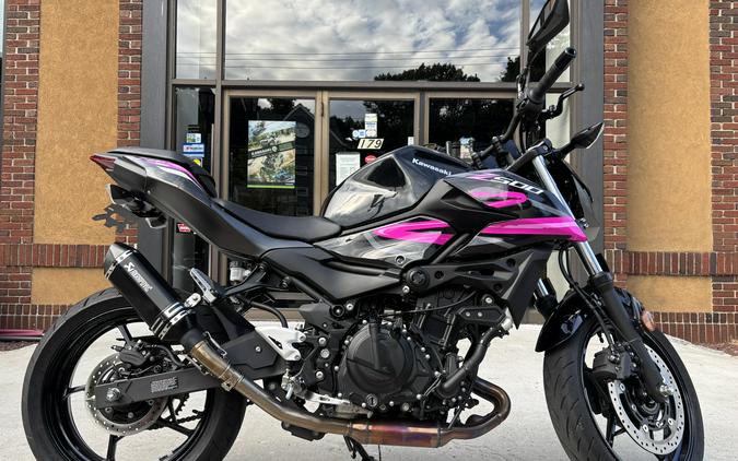 2025 Kawasaki Z500 ABS Metallic Spark Black/Metallic Matte Graphenesteel Gray - 3848U