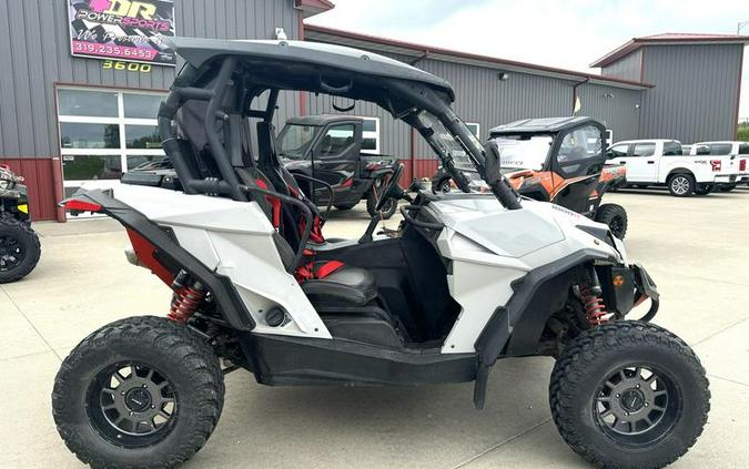 2016 Can-Am® Maverick 1000R