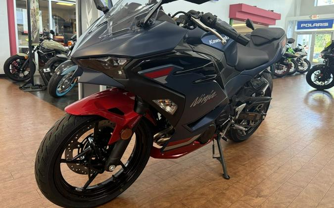2026 Kawasaki Ninja® 500 ABS Metallic Matte Twilight Blue
