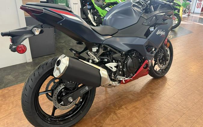 2026 Kawasaki Ninja® 500 ABS Metallic Matte Twilight Blue