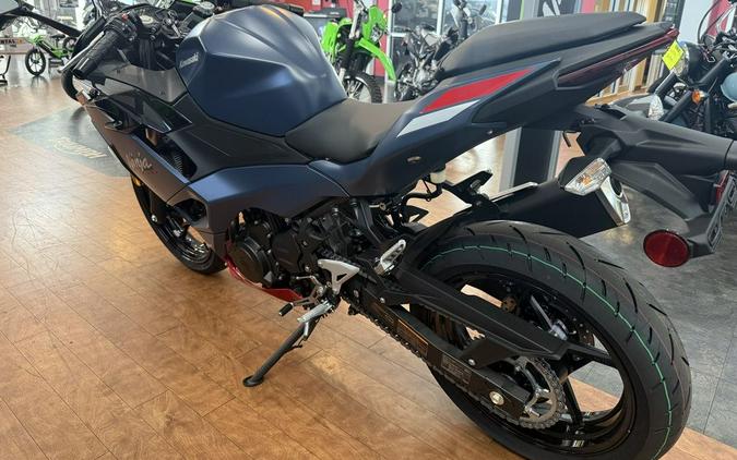 2026 Kawasaki Ninja® 500 ABS Metallic Matte Twilight Blue