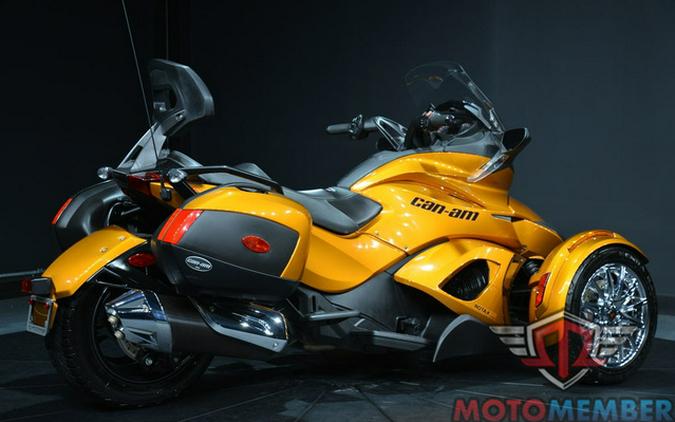 2014 Can-Am Spyder ST Limited SE5