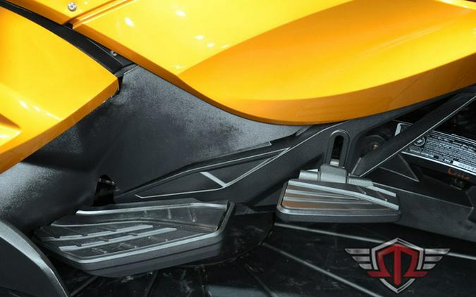 2014 Can-Am Spyder ST Limited SE5
