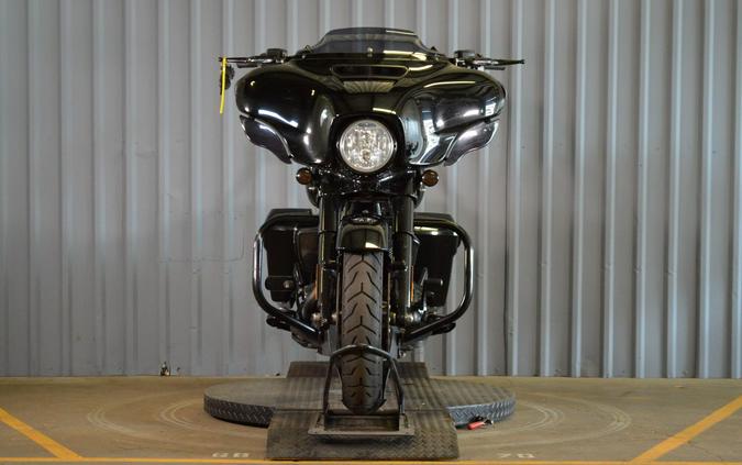 2018 Harley-Davidson Street Glide Special FLHXS