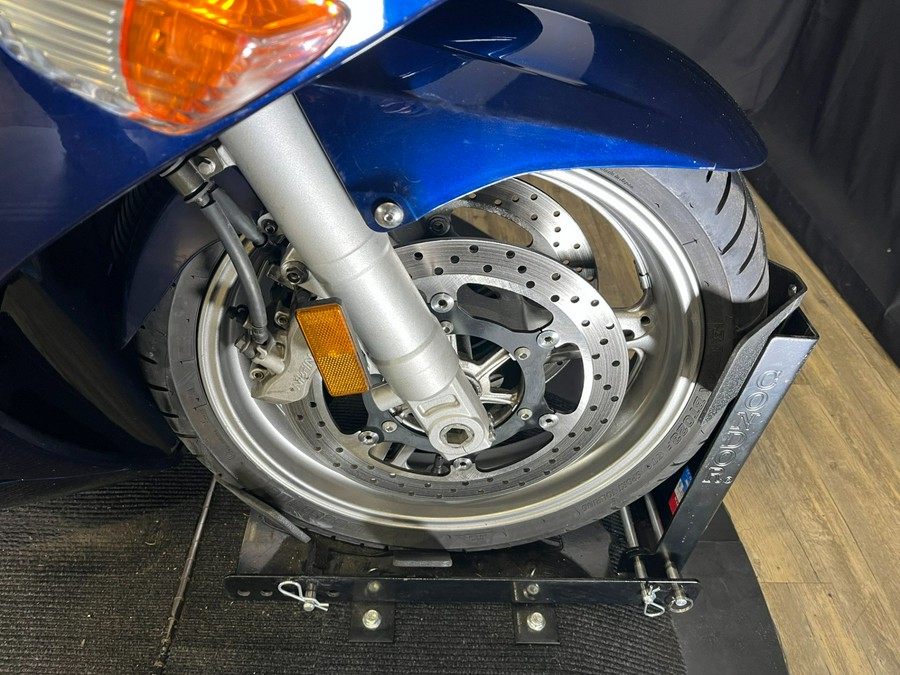 2006 Yamaha Motor Corp., USA FJR 1300A