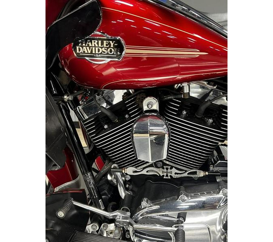 2012 Harley-Davidson® FLHTCU - Electra Glide® Ultra Classic