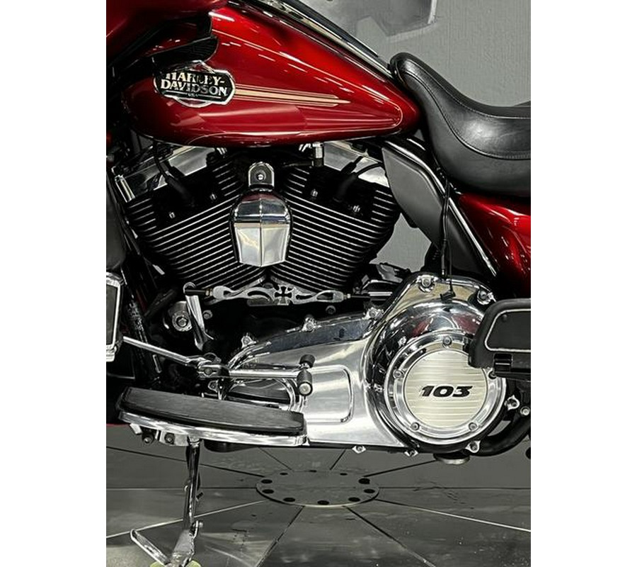 2012 Harley-Davidson® FLHTCU - Electra Glide® Ultra Classic