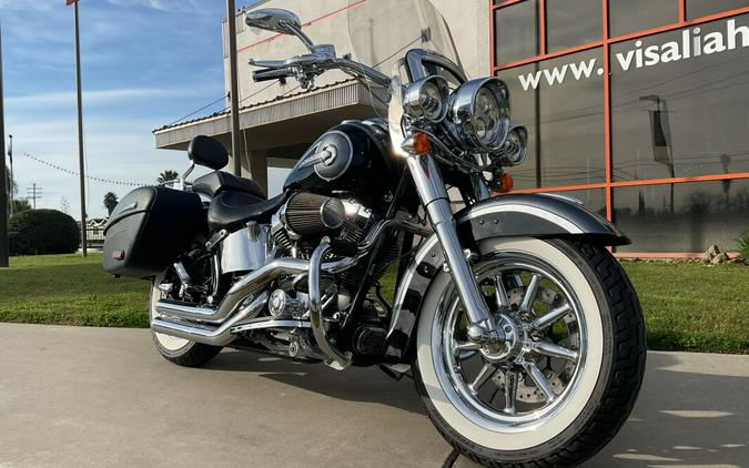 FLSTNSE 2015 CVO™ Softail® Deluxe