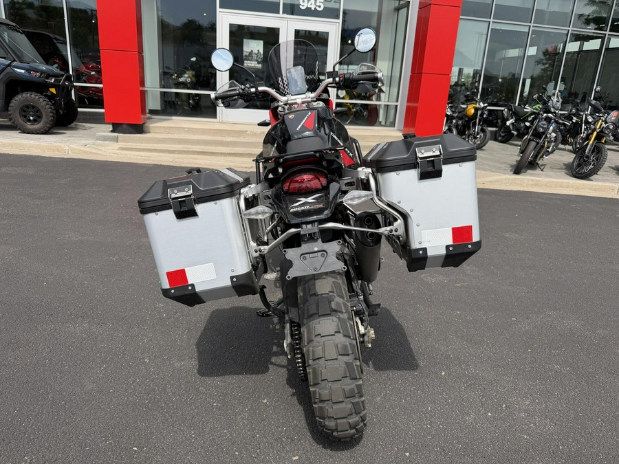 2025 Ducati DesertX Discovery