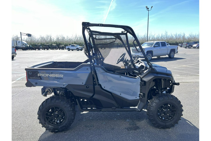 2024 Honda Pioneer 1000 Deluxe