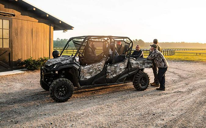 2024 Honda Pioneer 1000-6 Deluxe Crew