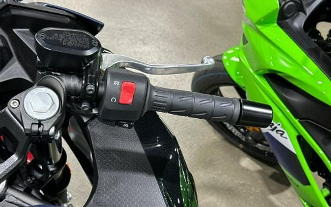 2026 Kawasaki Ninja® 500 ABS