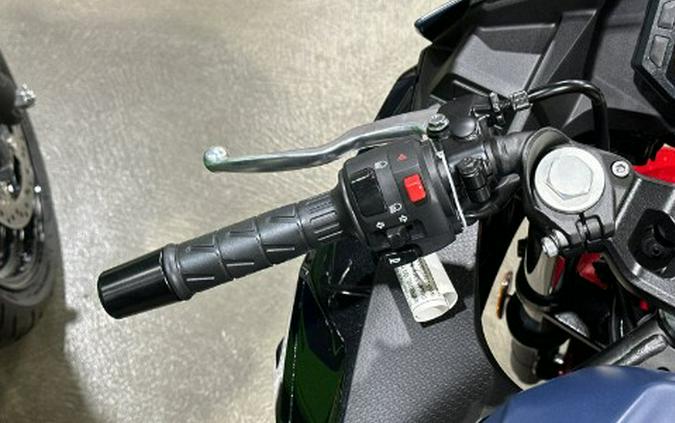 2026 Kawasaki Ninja® 500 ABS