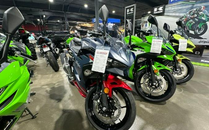 2026 Kawasaki Ninja® 500 ABS