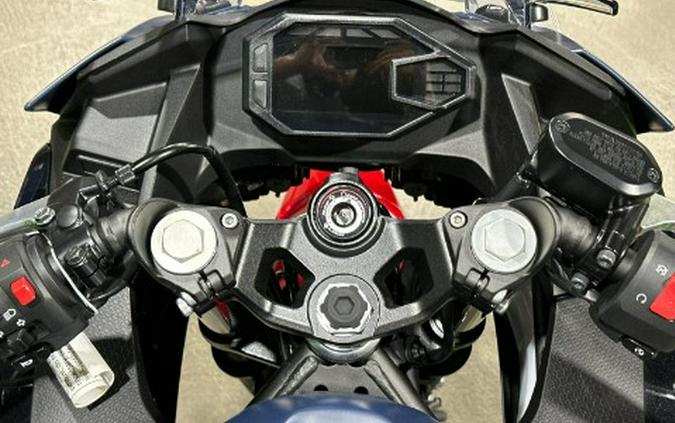 2026 Kawasaki Ninja® 500 ABS