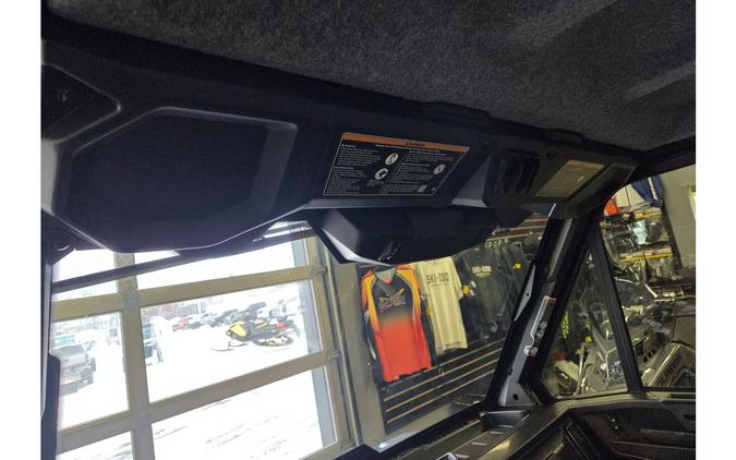 2026 Can-Am Defender XT HD11 Cab