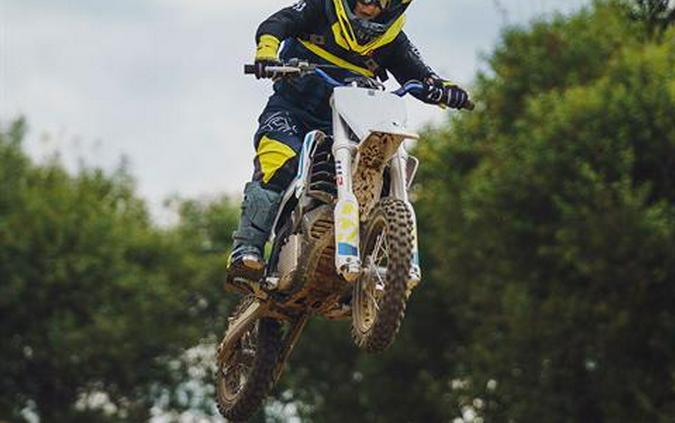 2027 Husqvarna EE 5