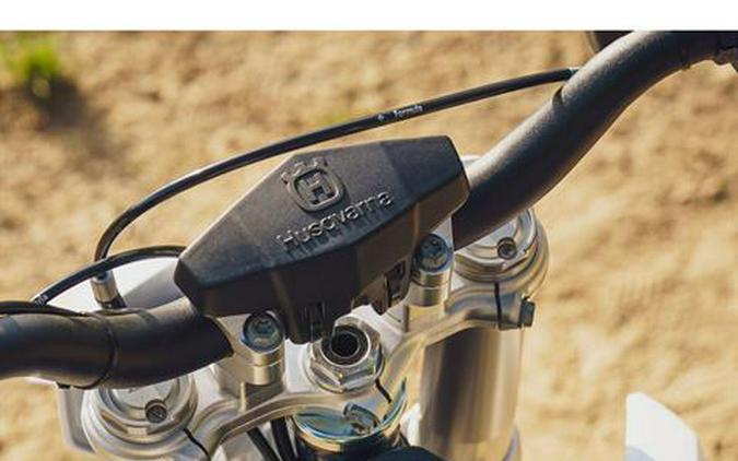 2027 Husqvarna EE 5