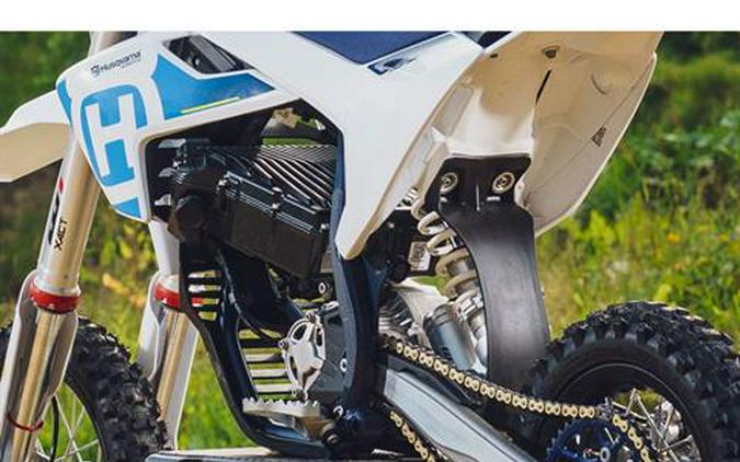 2027 Husqvarna EE 5