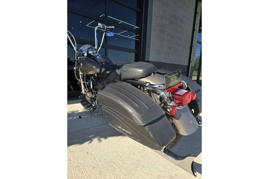 2004 ROAD KING CUSTOM - Harley-Davidson®
